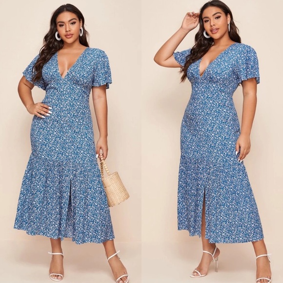 Dresses & Skirts - Plus size floral print V neck maxi dress